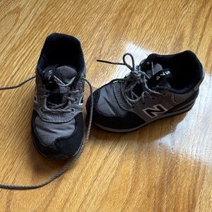 New Balance Toddler Black and Gray Sneakers